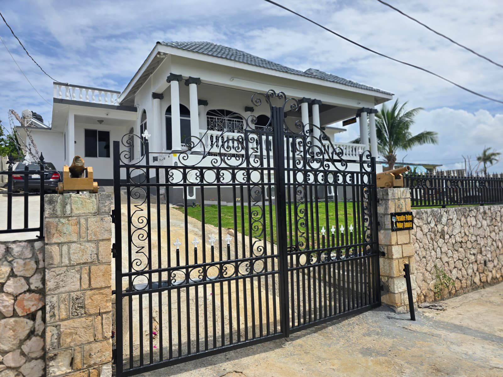 The elegant exterior of Paradise Palms in Montego Bay