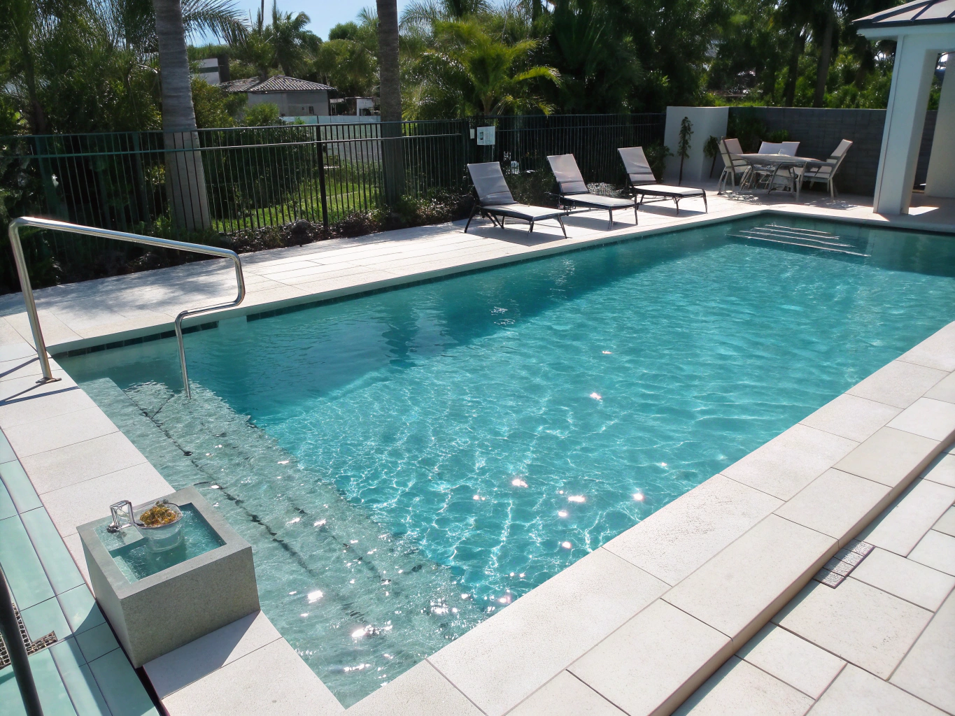 Paradise Palms daytime view